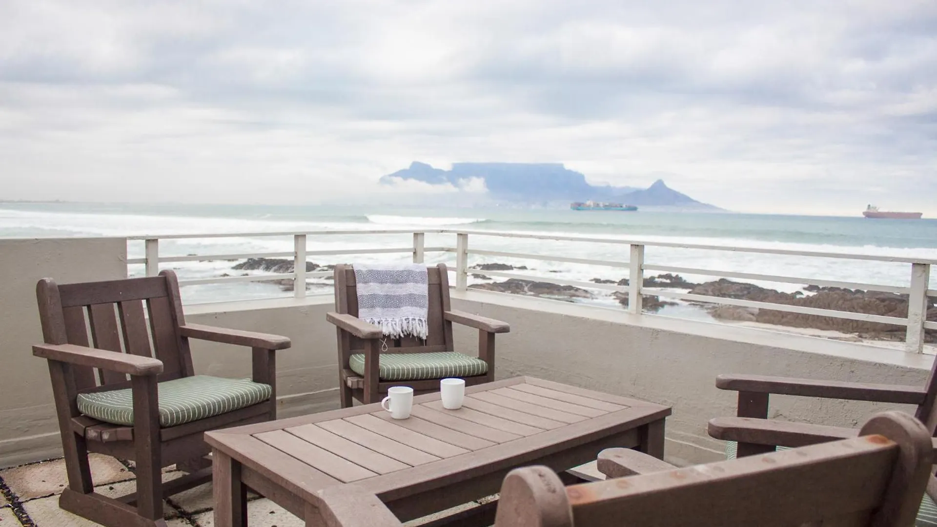 Bokkombaai Holiday home Bloubergstrand South Africa