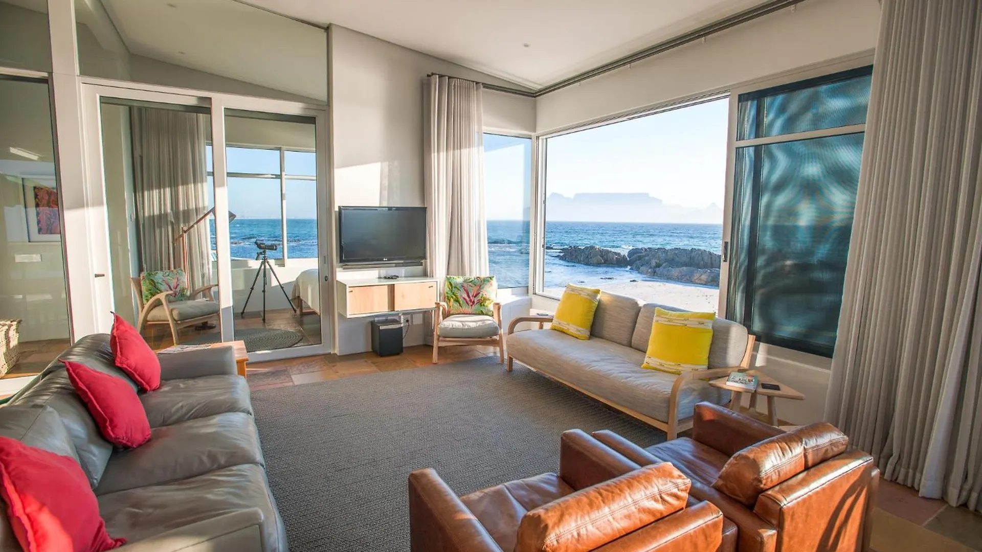 Apartment Bokkombaai Holiday home Bloubergstrand South Africa