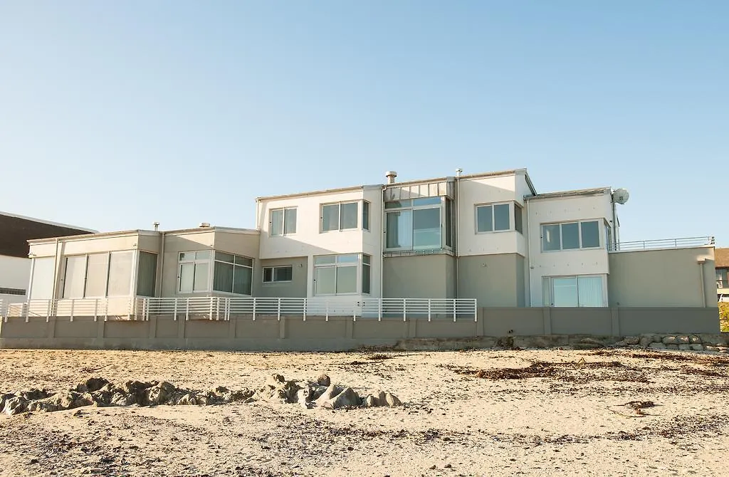 Bokkombaai Holiday home Bloubergstrand South Africa